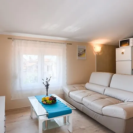 Beautiful In With Swimming Pool * Poreč